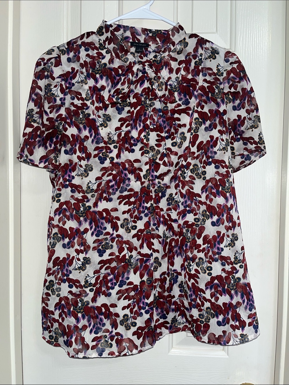 Ann Taylor Floral Tie Neck Sheer Blouse Women’s Medium Short Sleeve Career Top